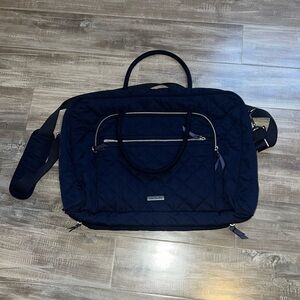 Very Bradley Lay Flat Duffle —- Navy